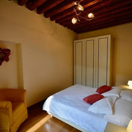 Sleep In Apartment Venice